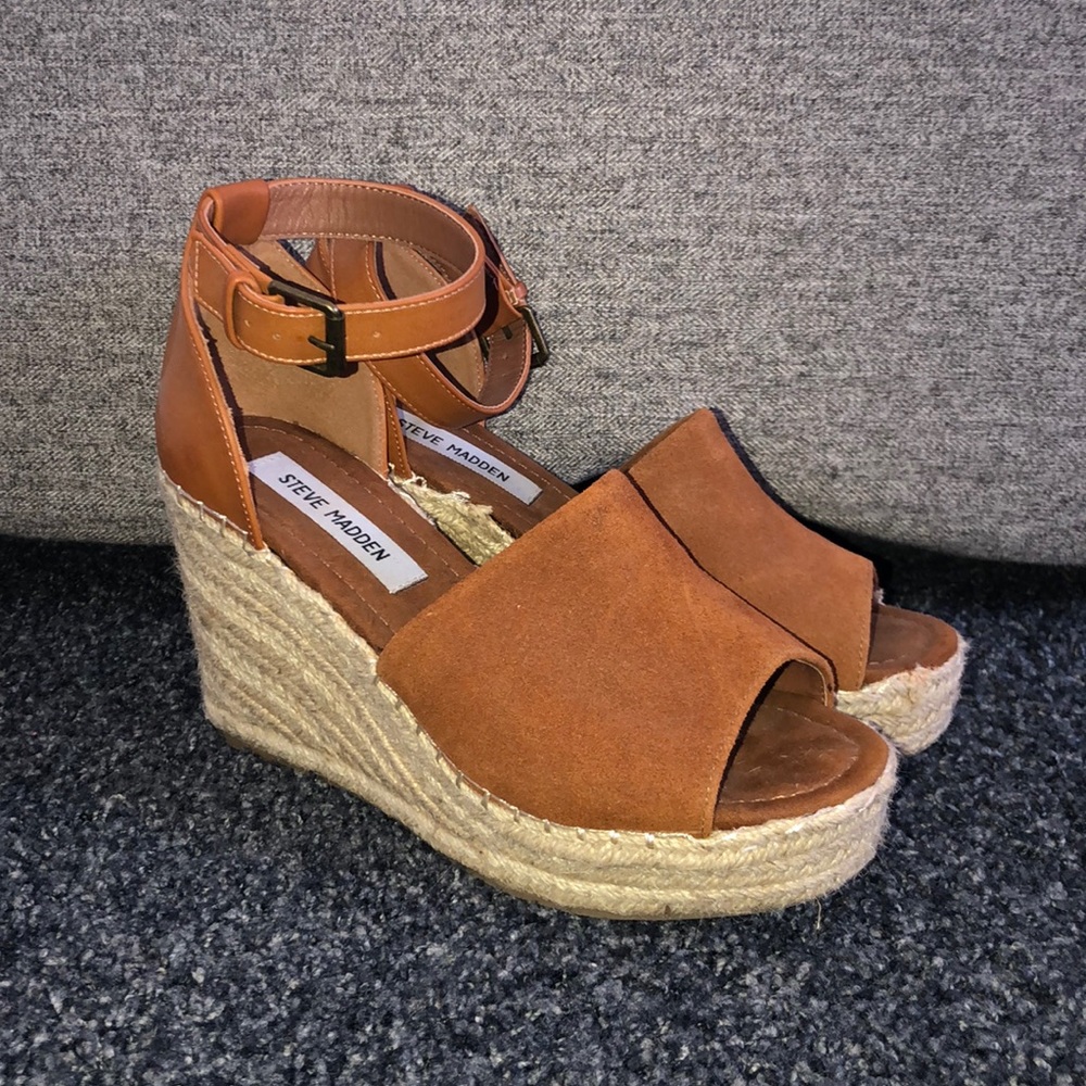 Steve Madden Cognac Wedges